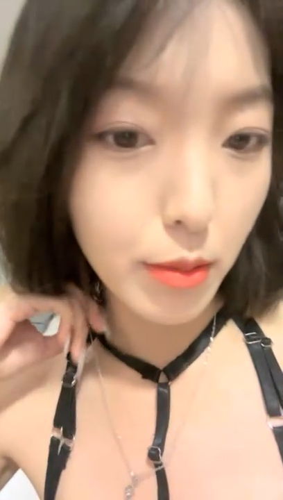 ADN-582 妻がデッサンモデルになって寝取られた。 白峰美羽