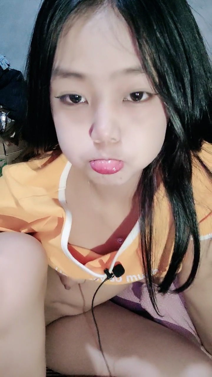 STARS-804 隨著本能絡合的極上內衣與精油4本番 神木麗