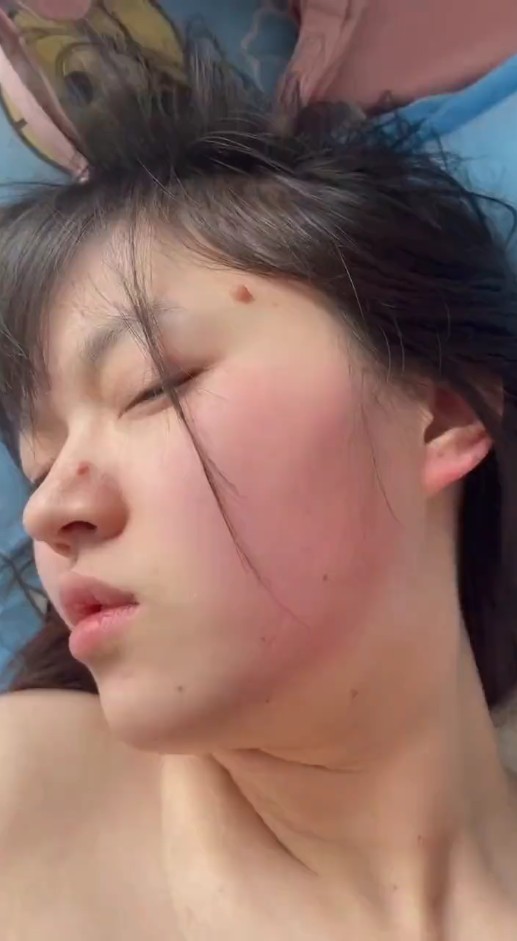 极品泄密美少女网红滴蜡医院被操土豪定制视频流出